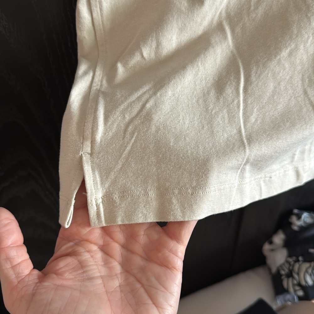 Size 0 lululemon beige cotton crop top - Picture 4 of 4
